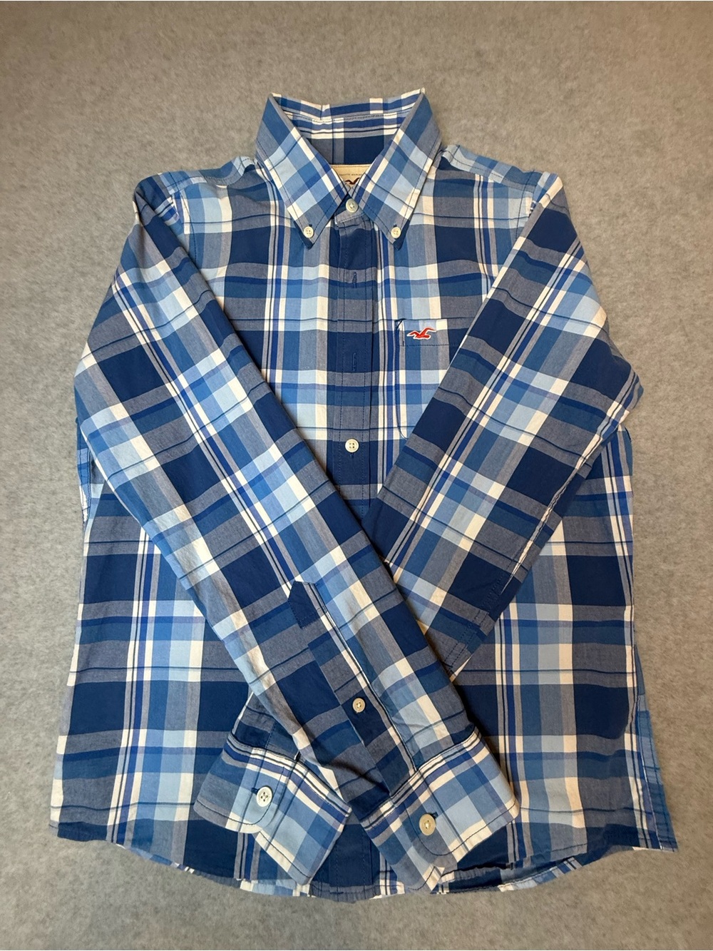 Hollister Blue and White Plaid Button-Down Long Sleeve Shirt Size Medium